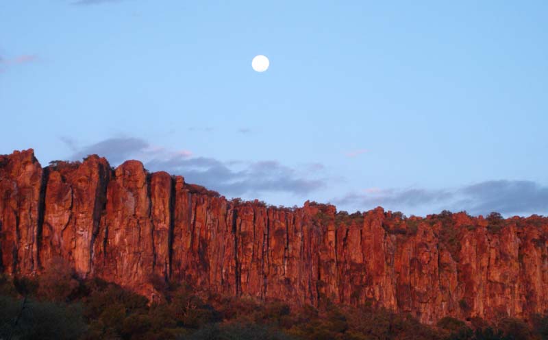138-moonrise-at-Waterberg