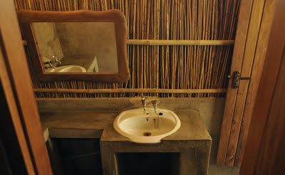 Facilities at the Gorongosa Adventures Camp